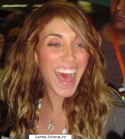 10...
akm puneti si voi:* anahi nemachiata